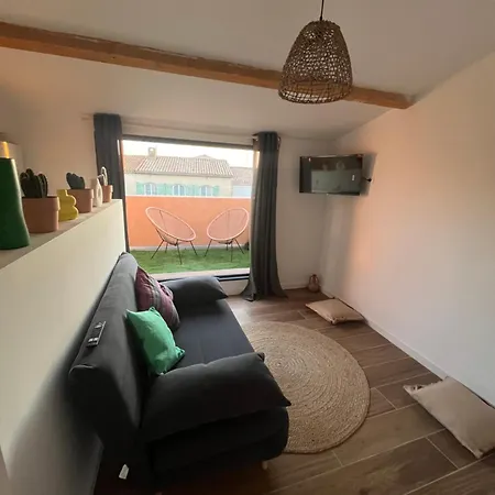 Casa Naranja