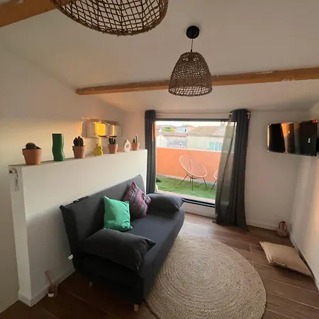 Casa Naranja Apartment *